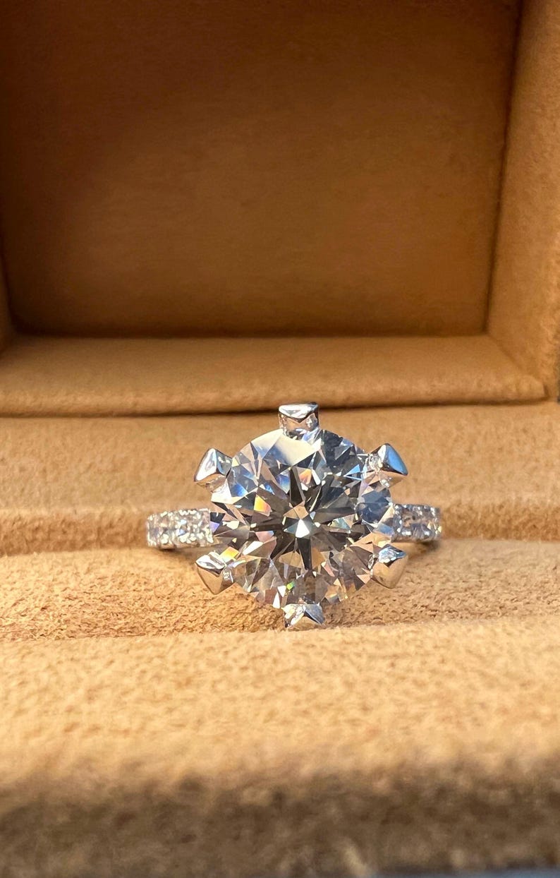 MY QUEEN 1.75-2.75ctw Moissanite Hight Setting Ring